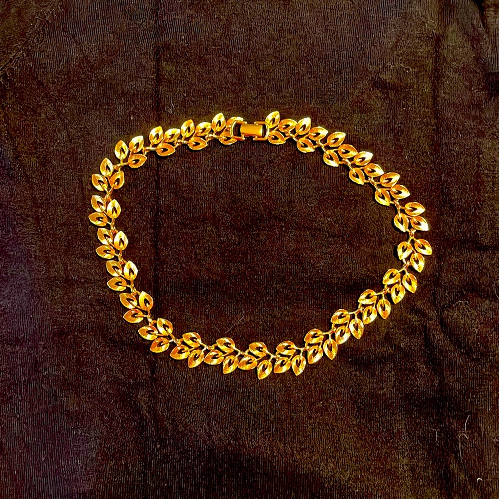 Napier necklace gold tone Pat 4774748